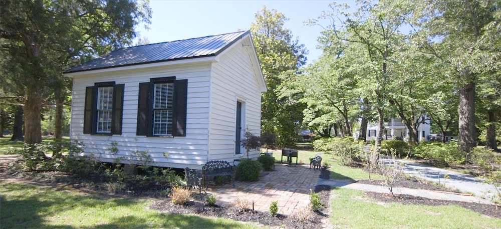 Restored old schoolhouse at Tanglewood Plantation wedding venue